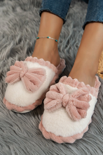 Load image into Gallery viewer, Fushia Bow Plush Winter Slipper