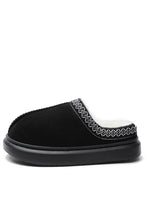 Load image into Gallery viewer, Black Contrast Edge Suede Plush Lined Thick Sole Winter Slippers