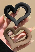 Load image into Gallery viewer, Black Simple Frosted Heart Shaped Hair Claw Clip