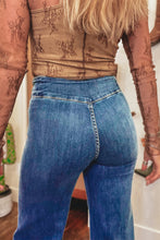 Load image into Gallery viewer, Sail Blue High Waist Button Raw Hem Jeans