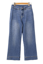 Load image into Gallery viewer, Ashleigh Blue Mineral Wash High Waist Crop Jeans