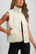 Load image into Gallery viewer, Black Quilted High Neck Button Up Pocket Vest Coat
