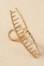 Load image into Gallery viewer, Gold Twist Loop Large Hair Claw Clip
