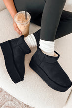 Load image into Gallery viewer, Chestnut Faux Fur Lined Suede Ankle Snow Boots
